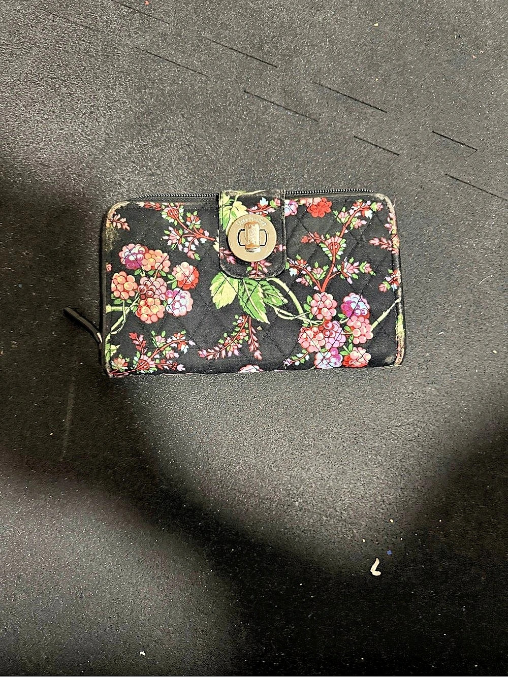 Vera Bradley Turnlock Wallet Floral in Black & Multicolor